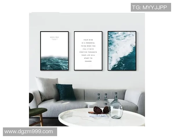 足球明星定制挂画边框打造个性化家居空间的完美选择