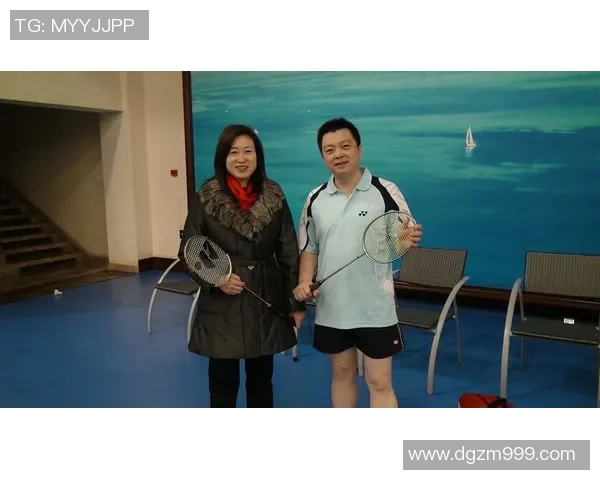 重庆羽毛球队与南京羽毛球队赛后状态分析与复盘探讨